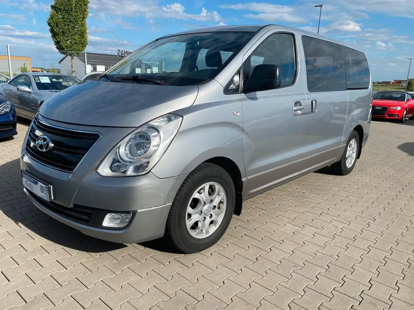 Hyundai H-1 Travel Comfort|NAVI|R-KAM Argent - 1