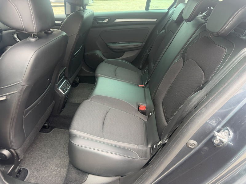 Renault Megane Mégane SW 1.5 Blue dCi Intens EDC — photo 6