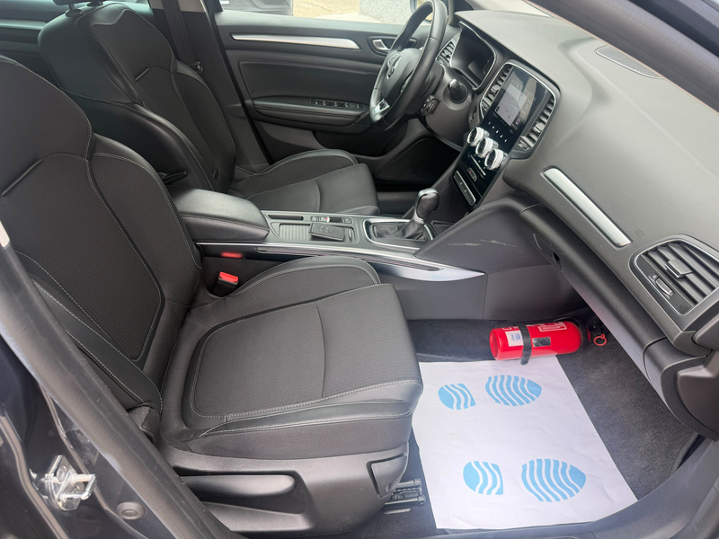 Renault Megane Mégane SW 1.5 Blue dCi Intens EDC — photo 5