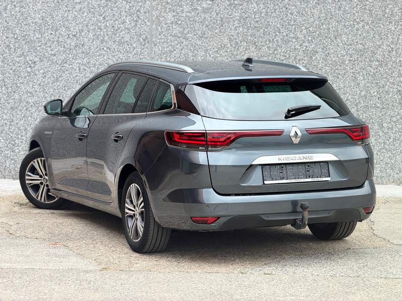 Renault Megane Mégane SW 1.5 Blue dCi Intens EDC — photo 3