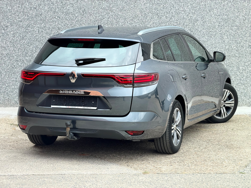 Renault Megane Mégane SW 1.5 Blue dCi Intens EDC — photo 2