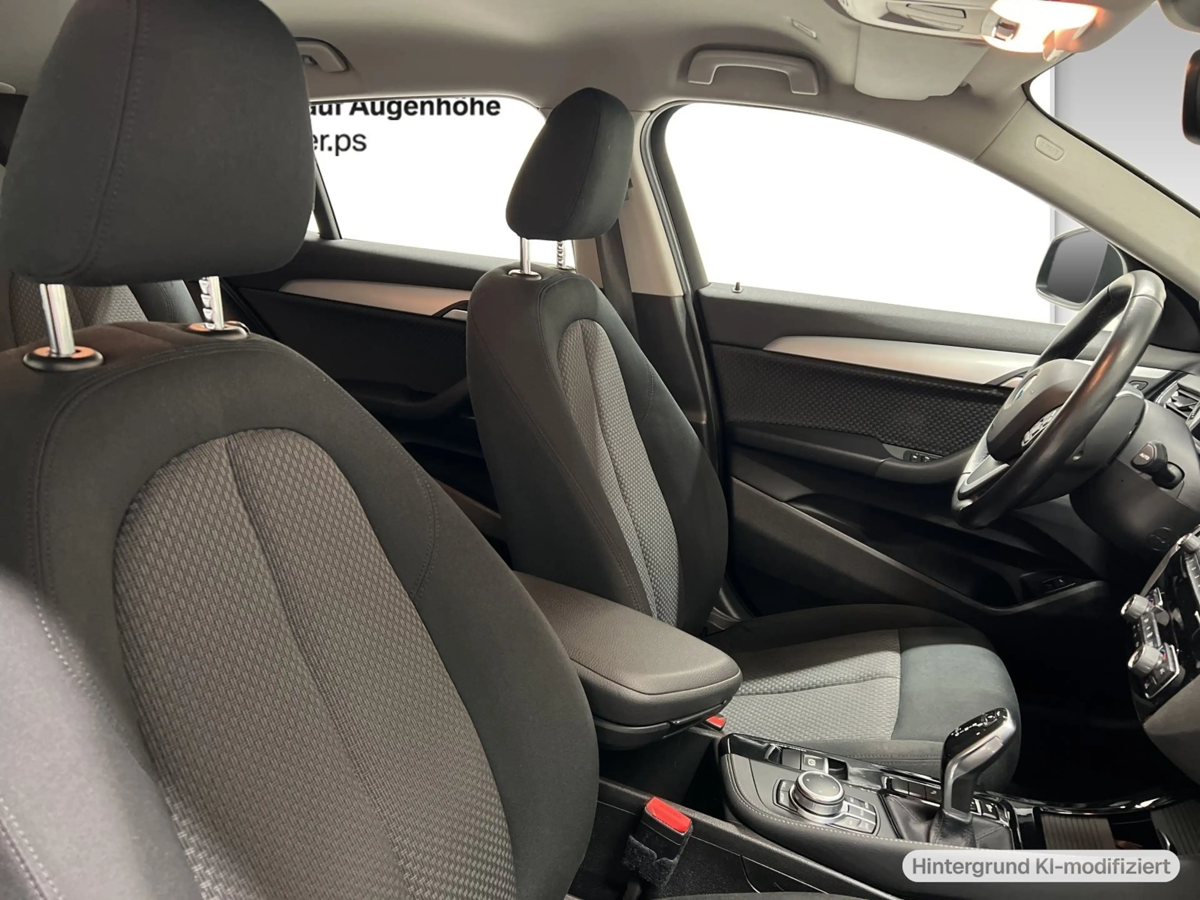 BMW X2 sDrive18d — photo 6