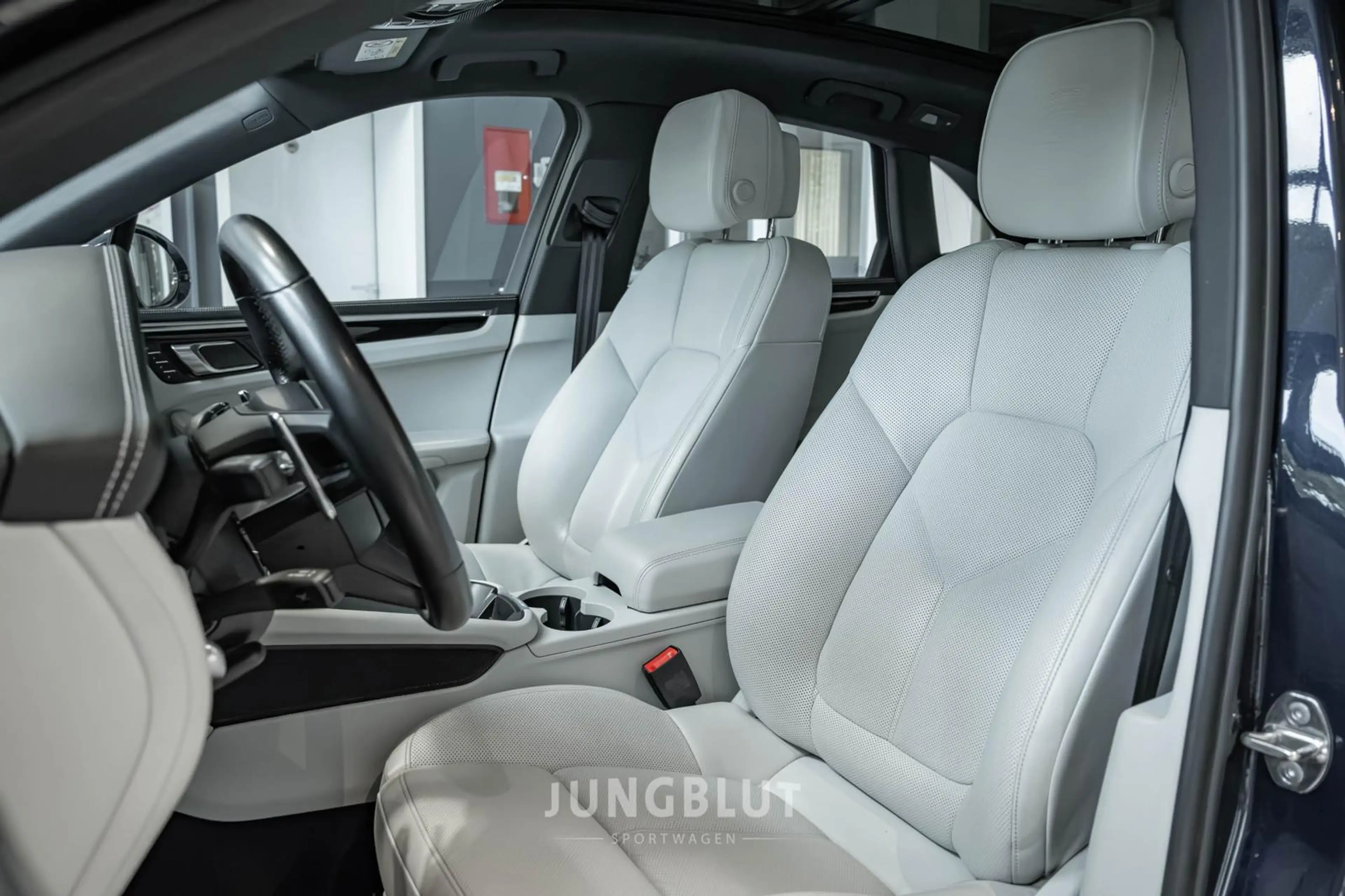 Porsche Macan S PTV PLUS + 20" + LED + BOSE + 1.HAND + MWST + AP — photo 7