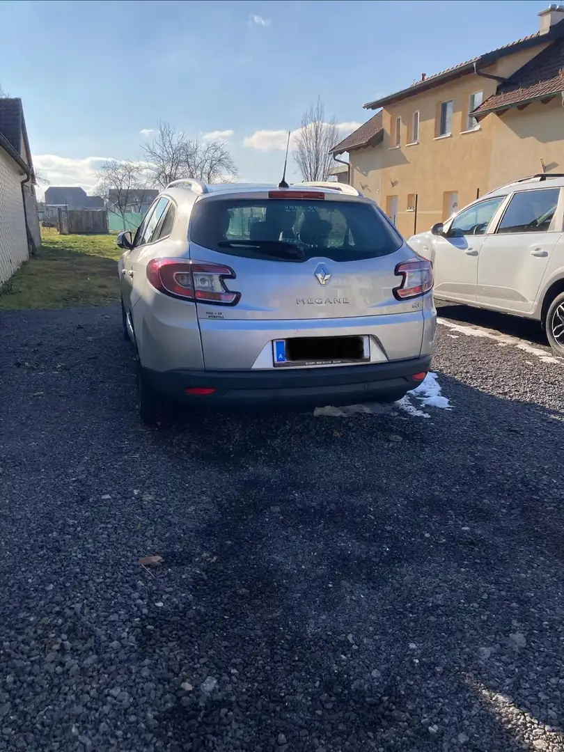 Renault Megane Family Van - 2
