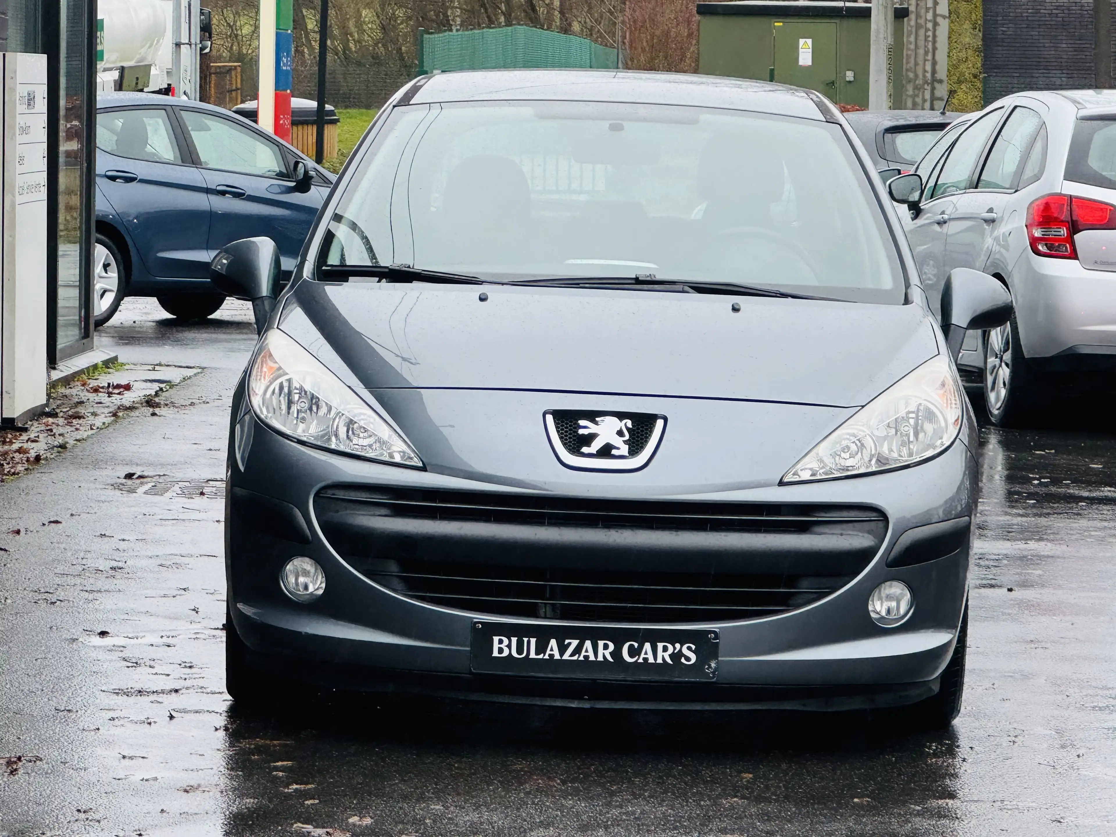 Peugeot 207 1.4i GARANTI RADIO CD CLIM CARNET — photo 2