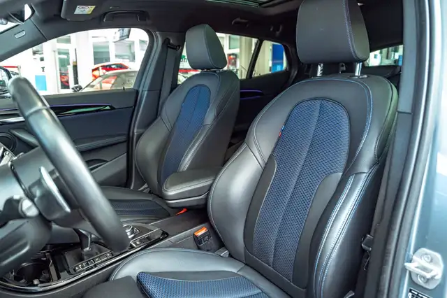 BMW X2 view 21