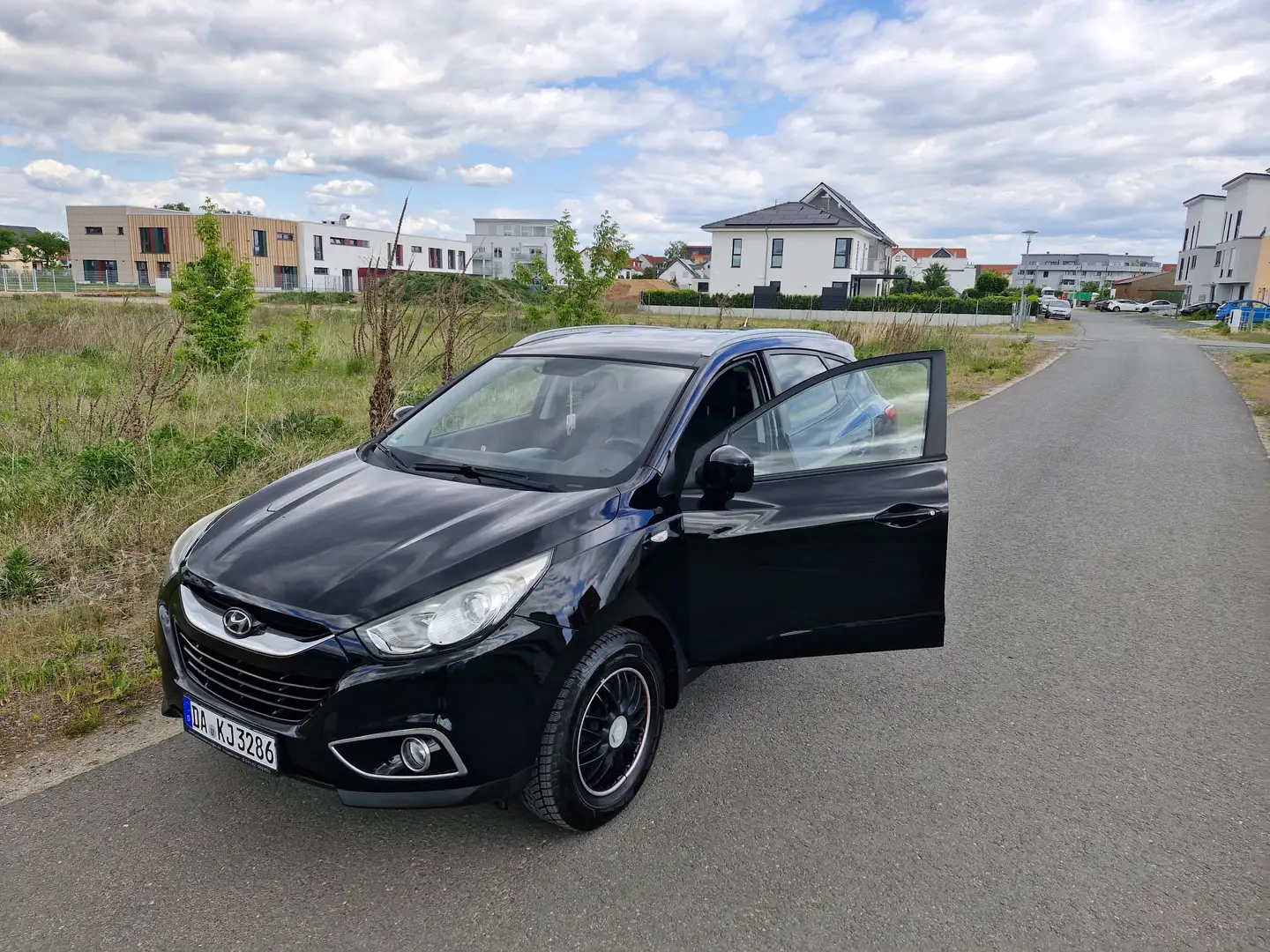 Hyundai iX35 ix35 1.6 2WD Comfort Schwarz - 1
