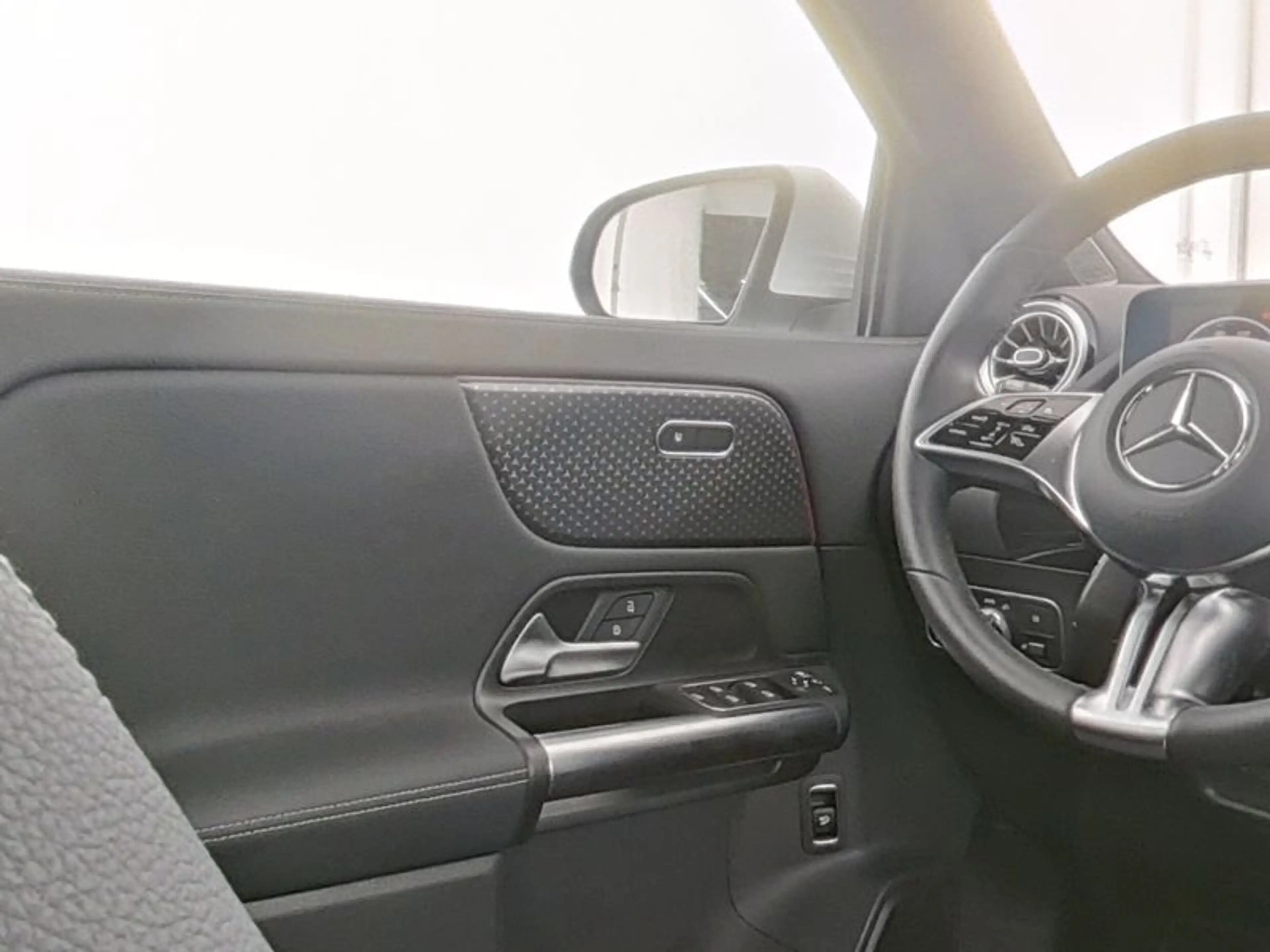 Mercedes-Benz EQA 250 + Progressive*Advanvced*LED*Kamera*DAB* — photo 8