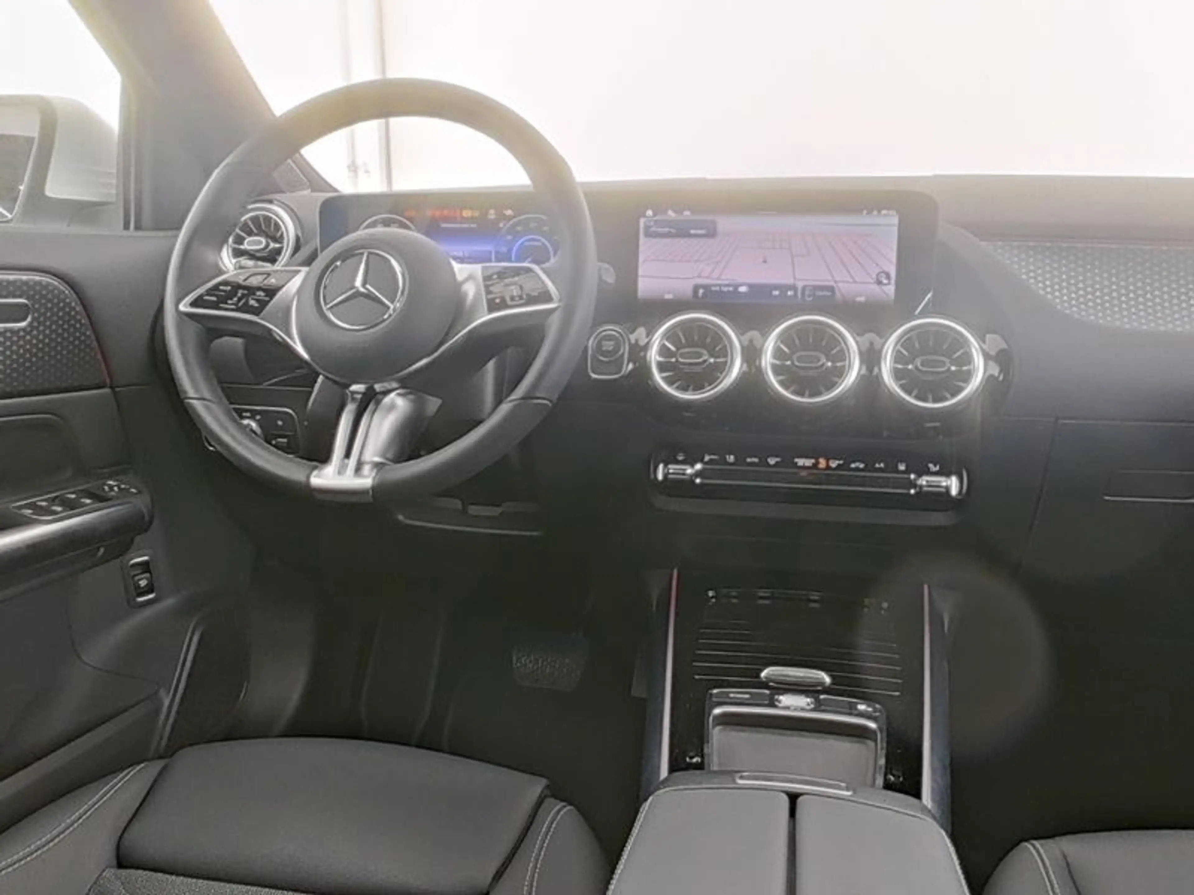 Mercedes-Benz EQA 250 + Progressive*Advanvced*LED*Kamera*DAB* — photo 5