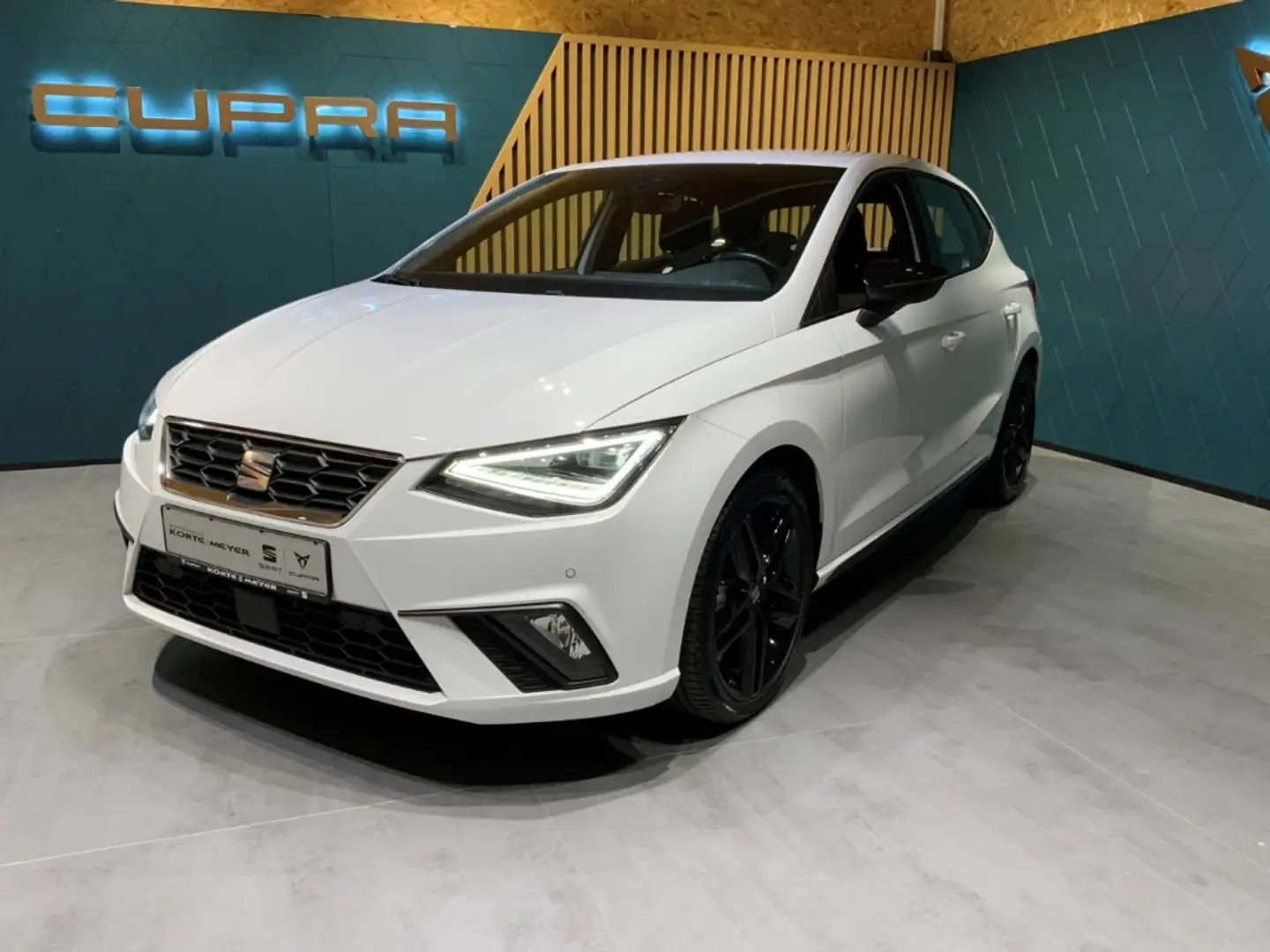 SEAT Ibiza FR Pro Black Edition 1.0 TSI EU6d Weiß - 2