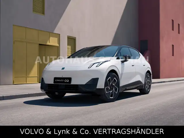 Lynk & Co 02
