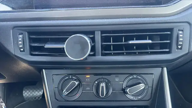 Volkswagen Polo view 13