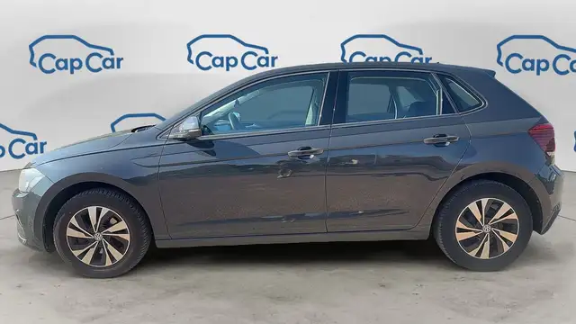 Volkswagen Polo view 2
