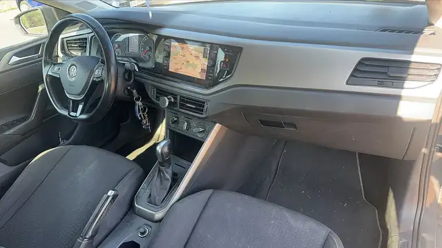 Volkswagen Polo view 10