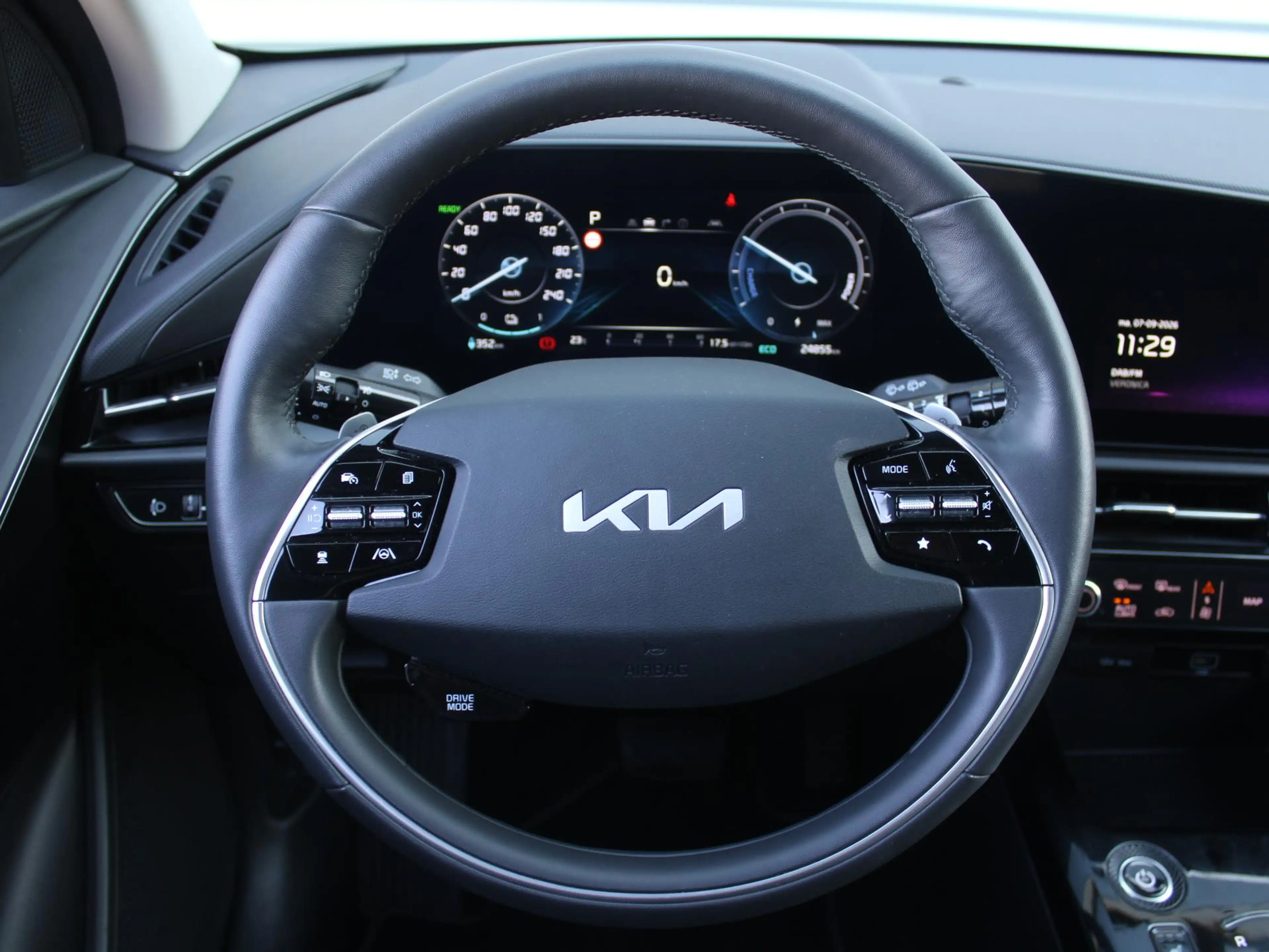 Kia e-Niro EV Air 64.8 kWh | Navi | Airco | Stuur/stoel verwa — photo 9