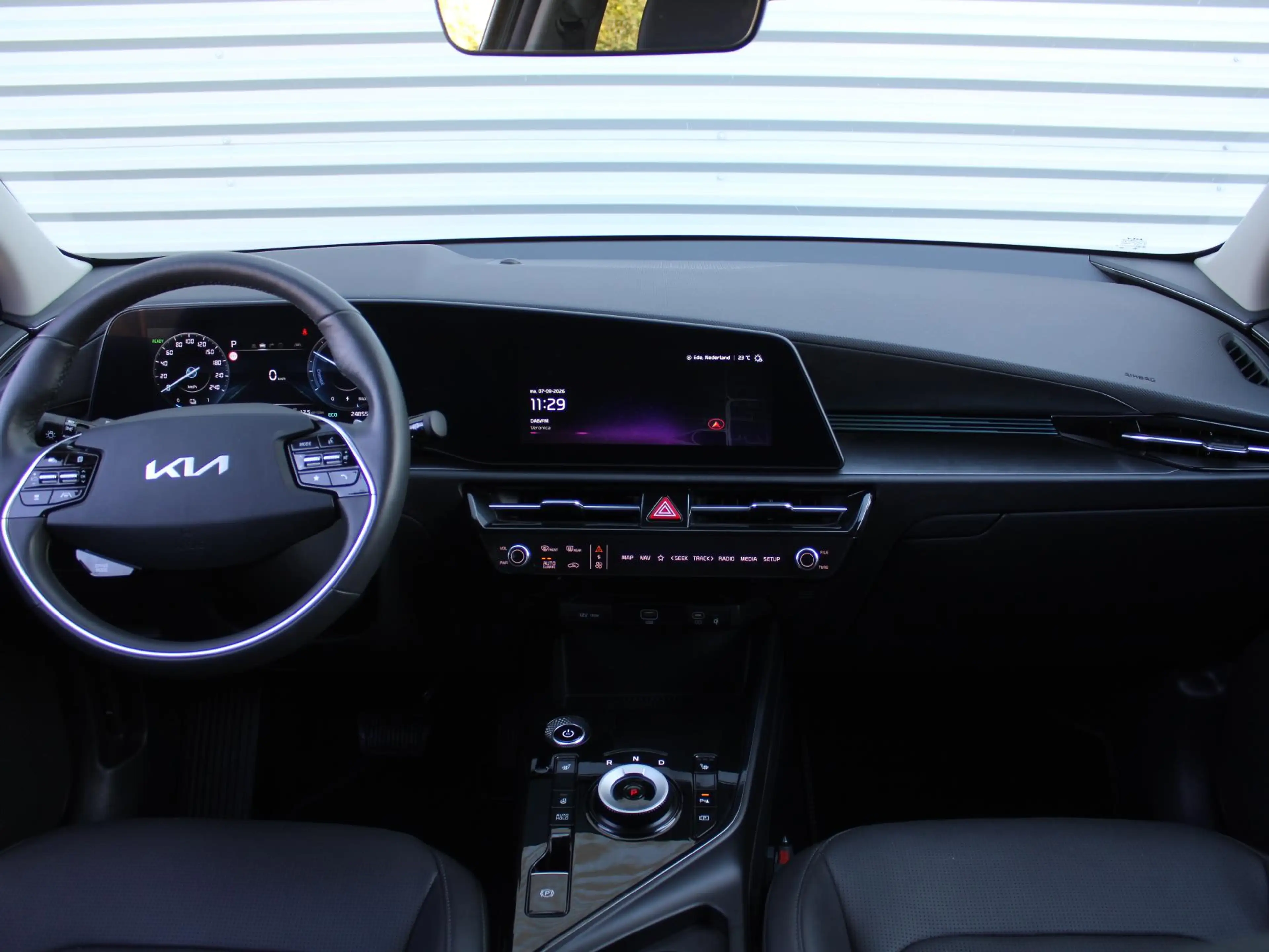 Kia e-Niro EV Air 64.8 kWh | Navi | Airco | Stuur/stoel verwa — photo 8