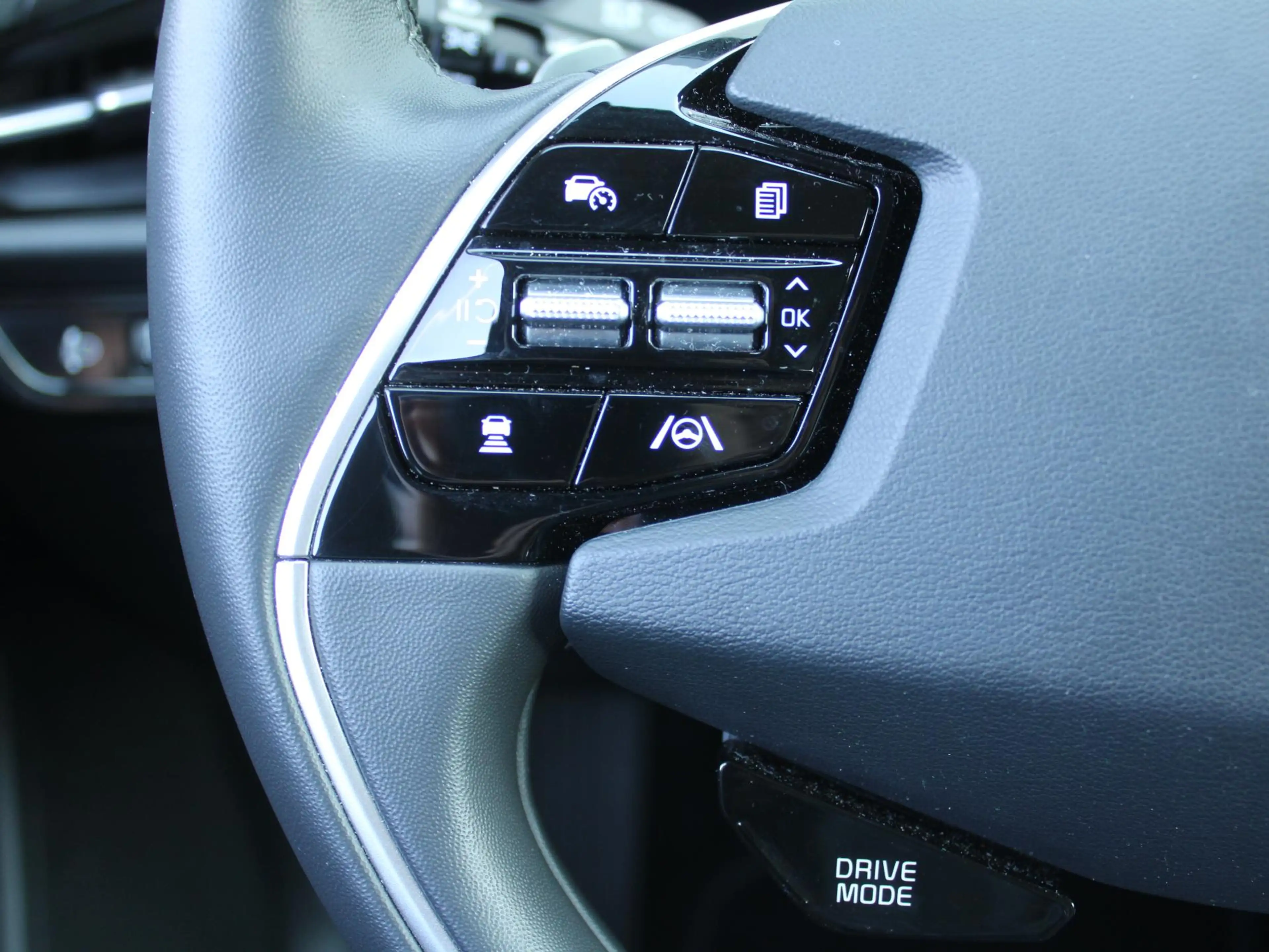 Kia e-Niro EV Air 64.8 kWh | Navi | Airco | Stuur/stoel verwa — photo 11
