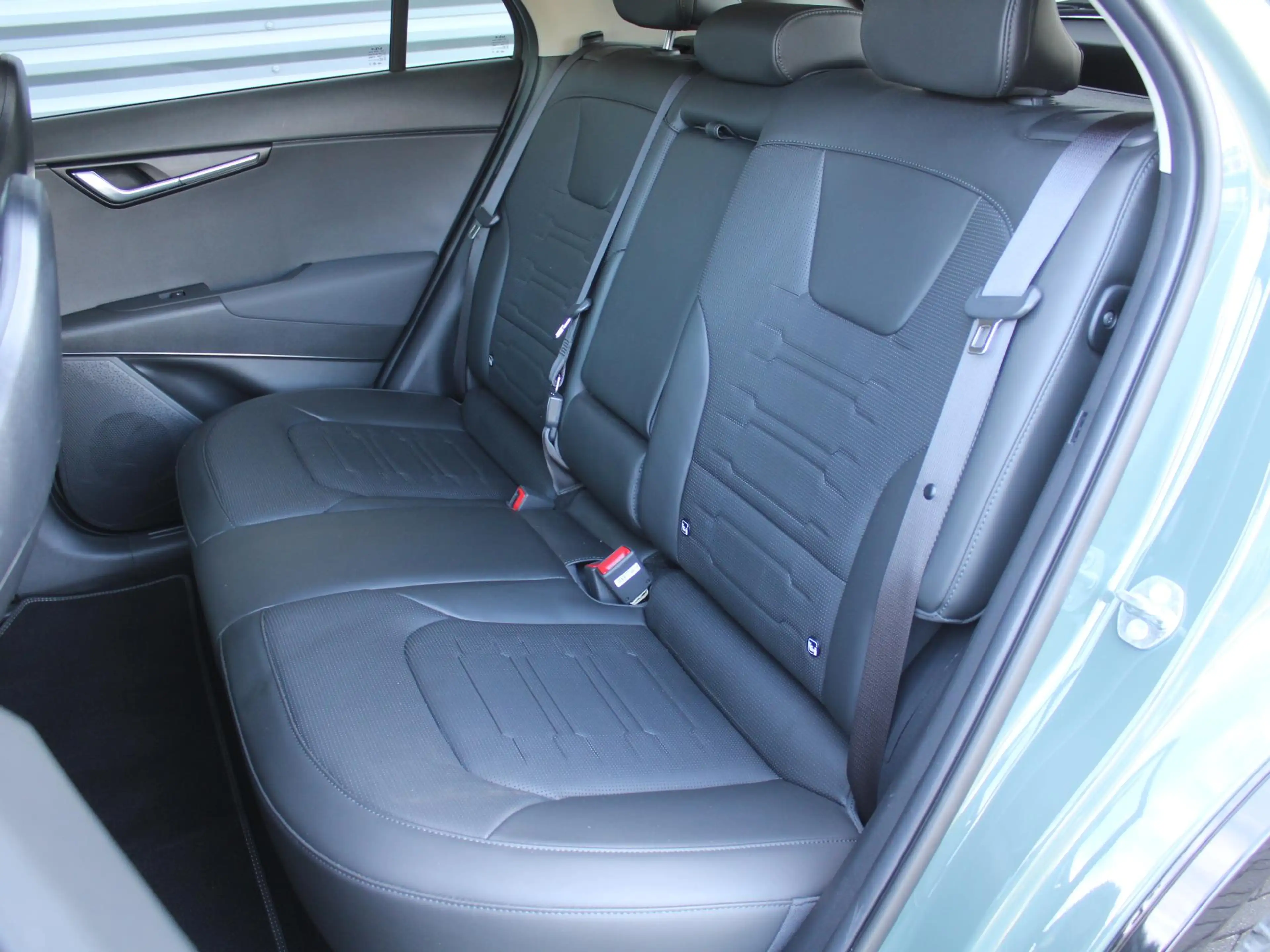 Kia e-Niro EV Air 64.8 kWh | Navi | Airco | Stuur/stoel verwa — photo 31