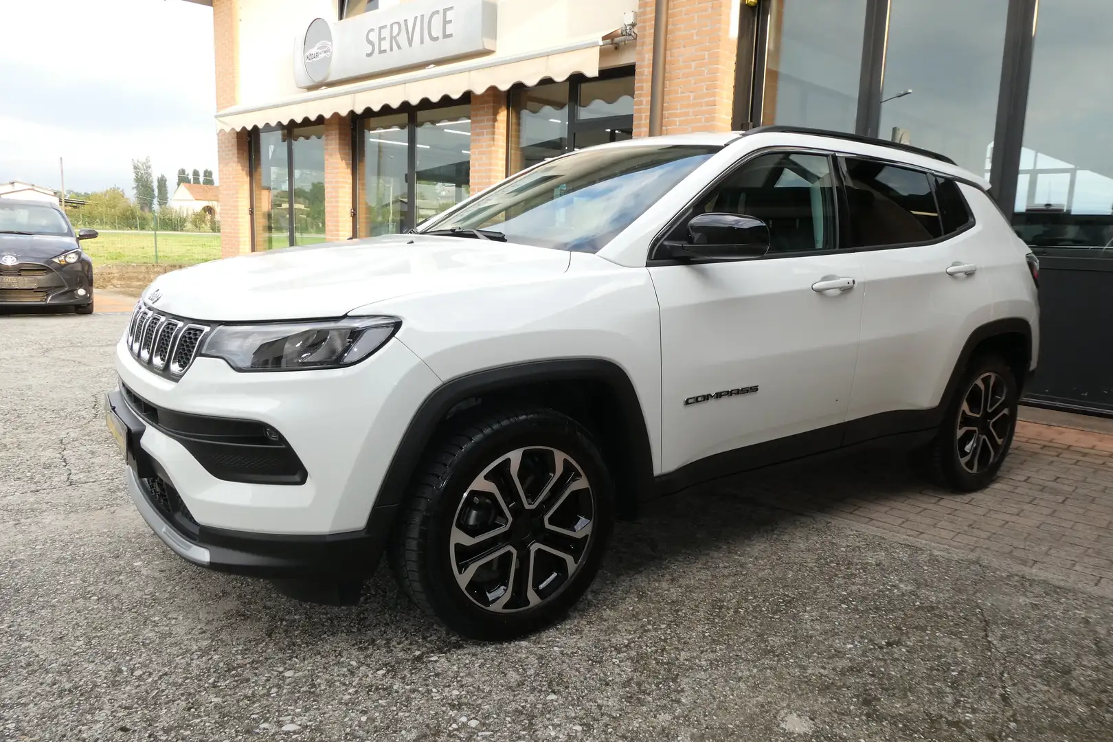 Jeep Compass 1.5 T4 130 CV MHEV Limited 2wd Bianco - 1