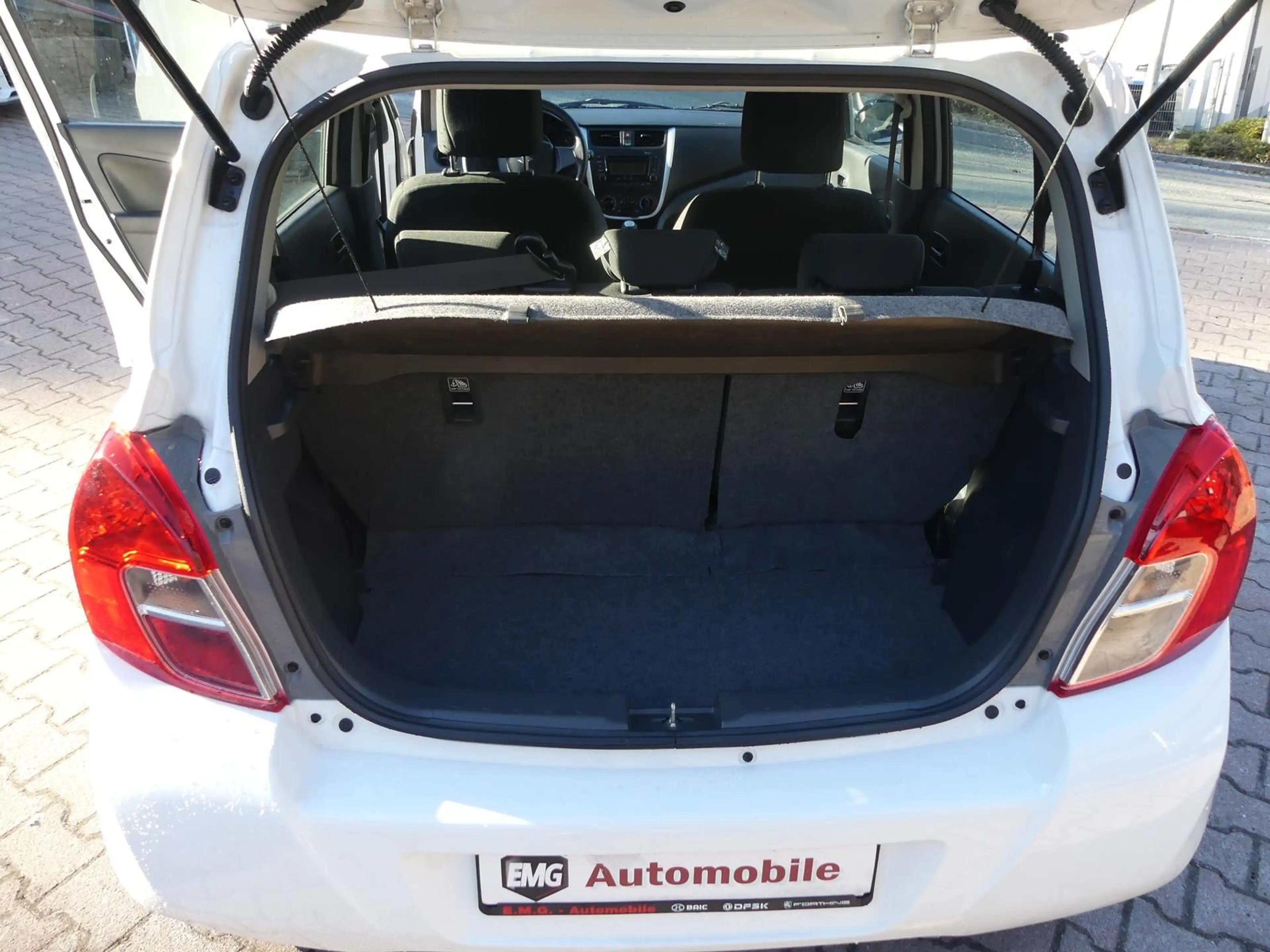 Suzuki Celerio *1.0*SHZ*Bluetooth*Klima*USB*Freisprech — photo 9