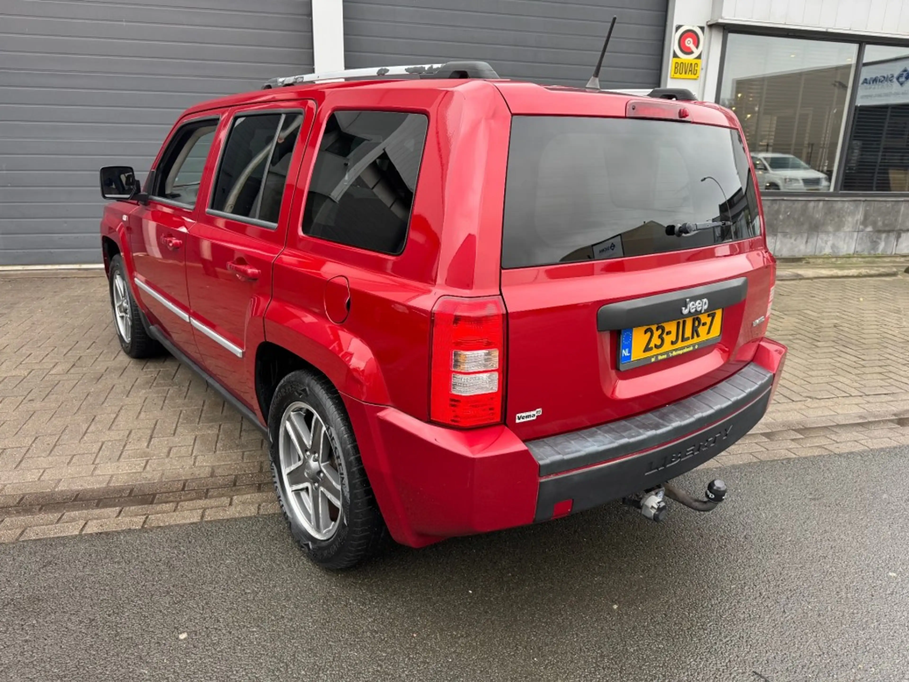 Jeep Patriot 2.4 Limited Liberty — photo 3