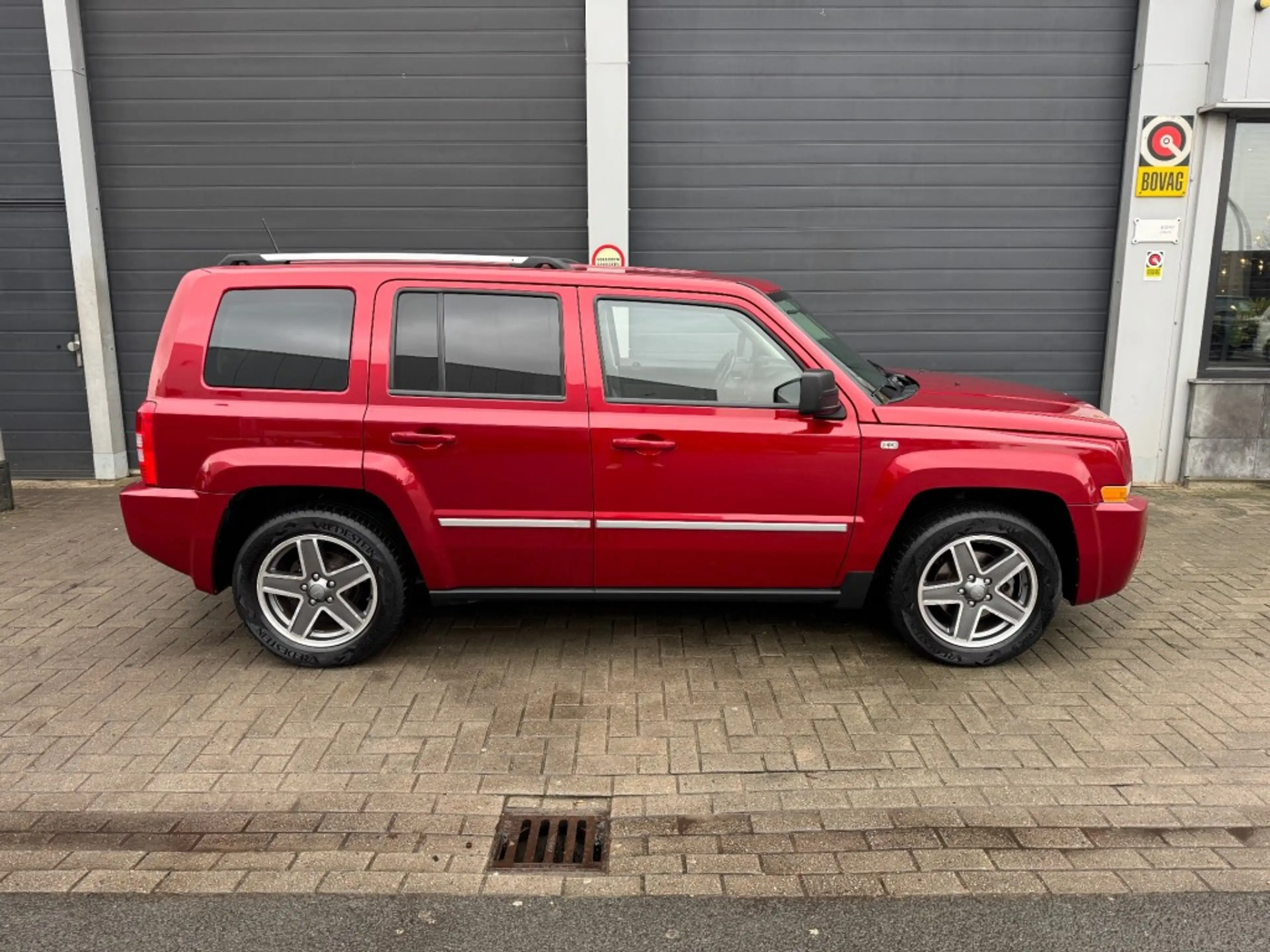Jeep Patriot 2.4 Limited Liberty — photo 5