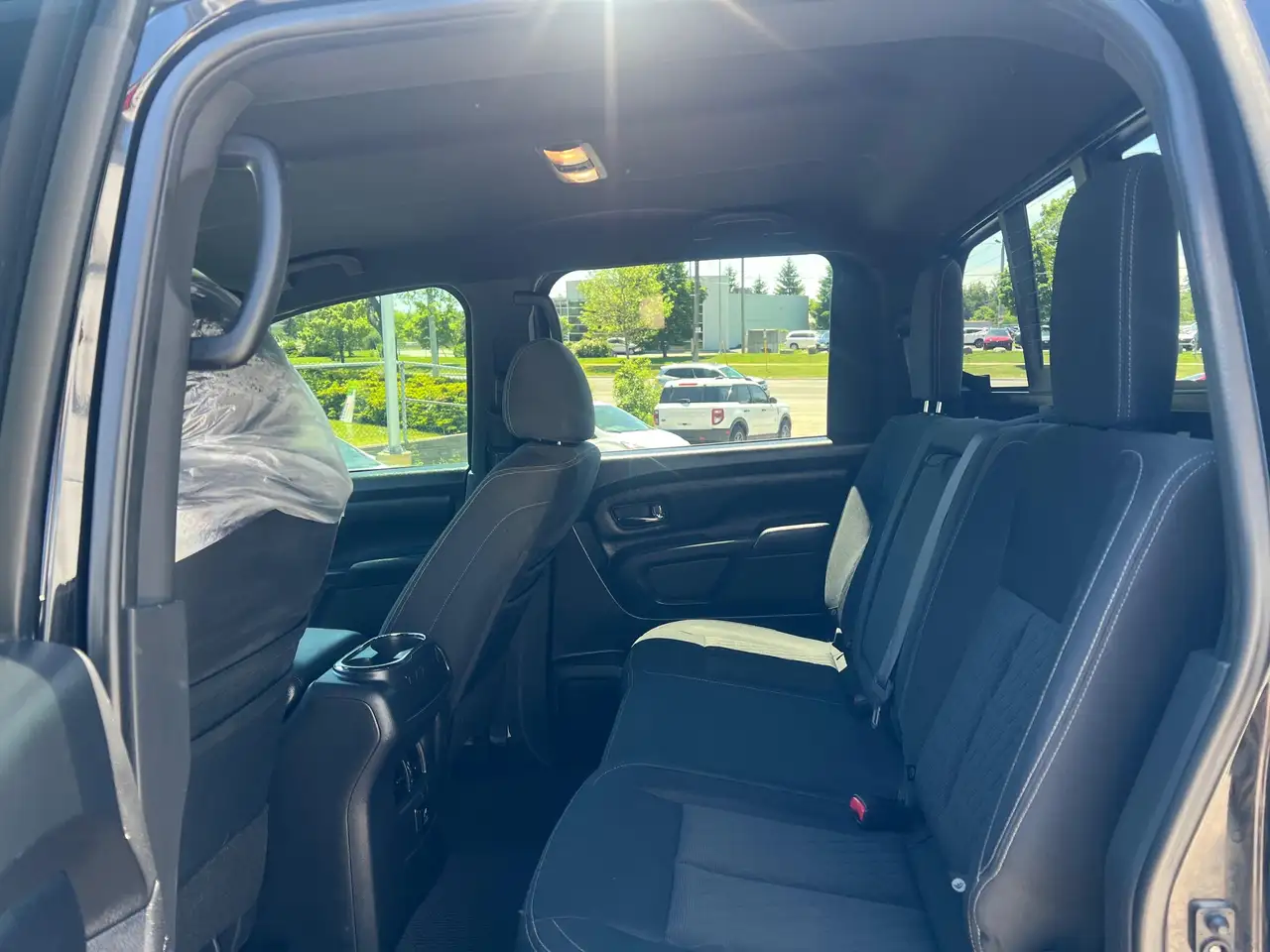 Nissan Titan снимка Nissan Titan