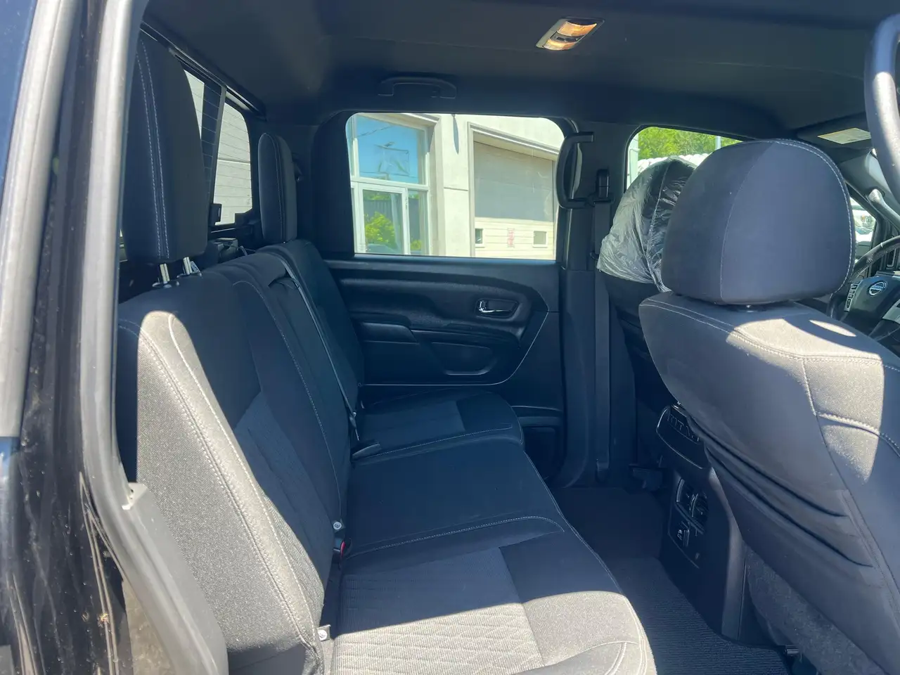 Nissan Titan снимка Nissan Titan