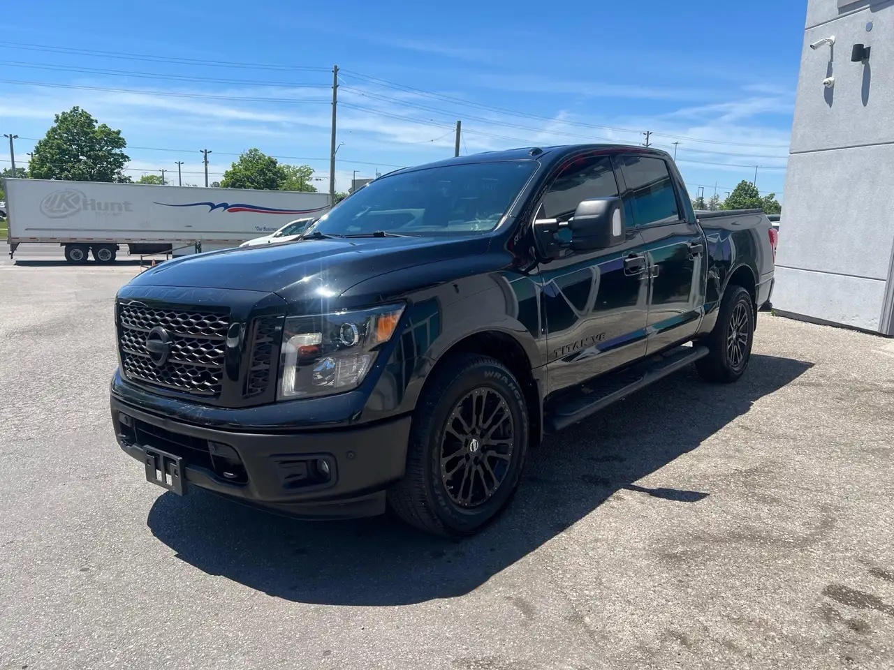 Nissan Titan снимка Nissan Titan