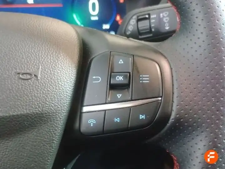 Ford Kuga ST-Line 1.5 EcoBoost 2025, foto 23