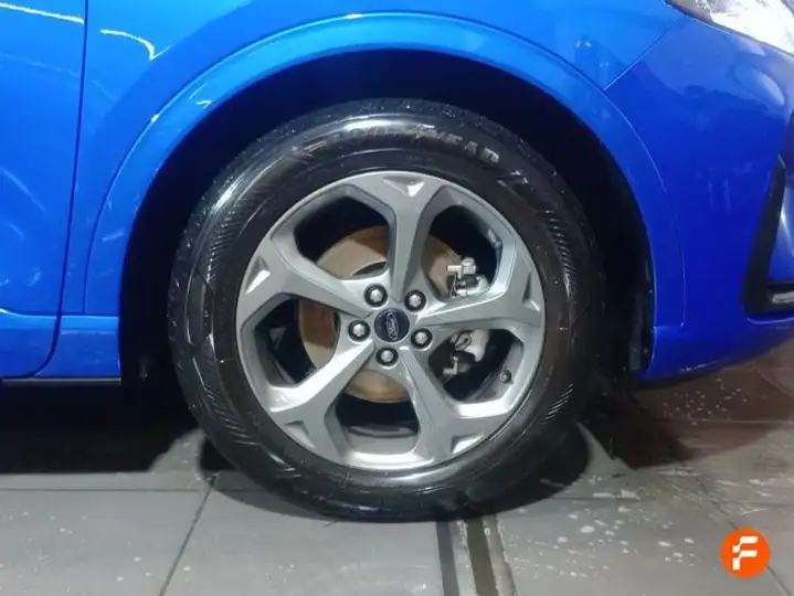 Ford Kuga ST-Line 1.5 EcoBoost 2025, foto 25