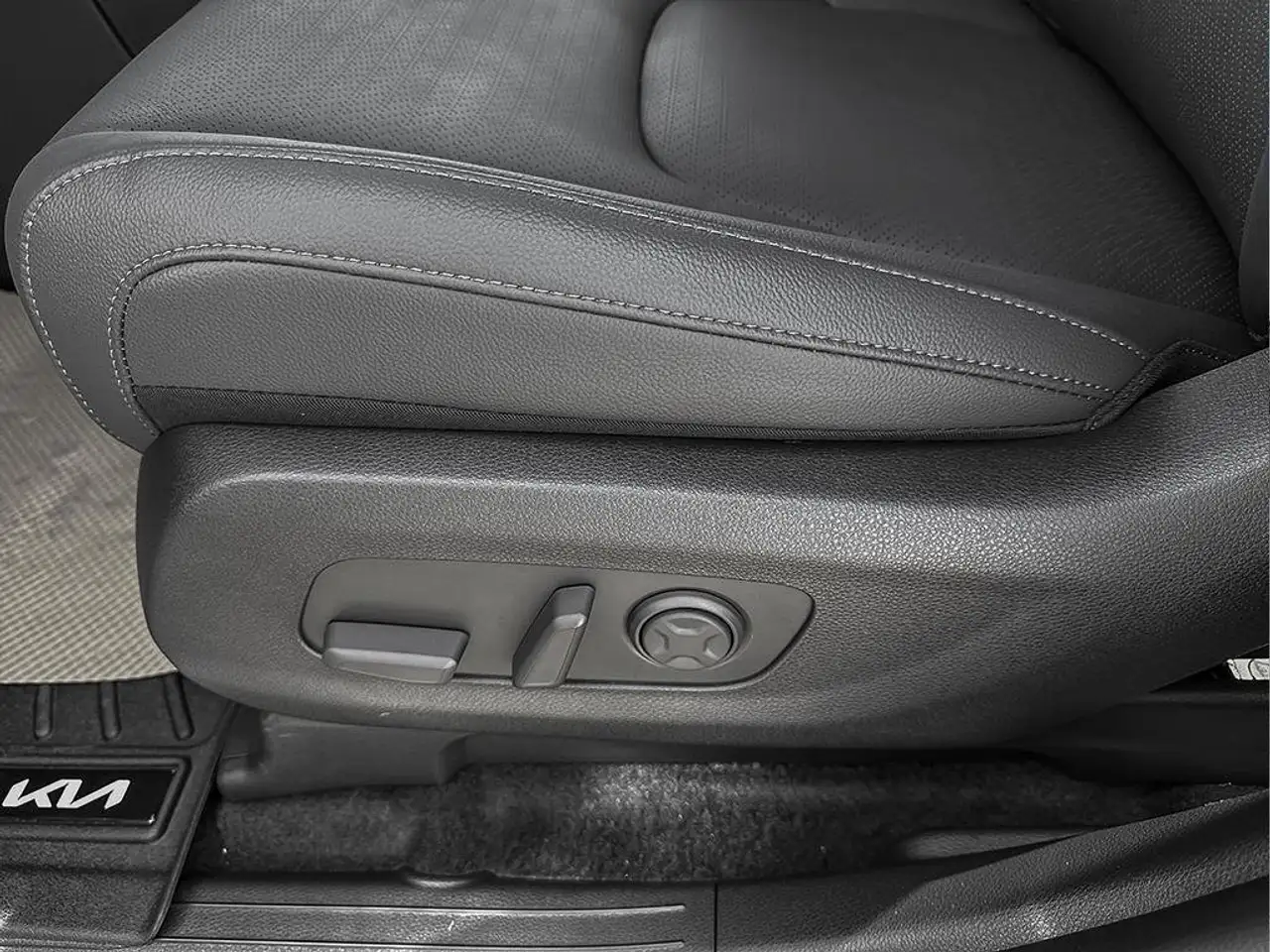 Kia Carnival fotografie Kia Carnival