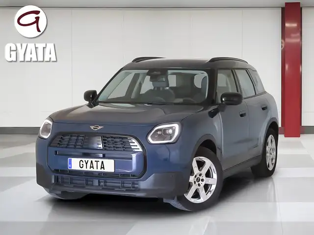 MINI One D Countryman Essential