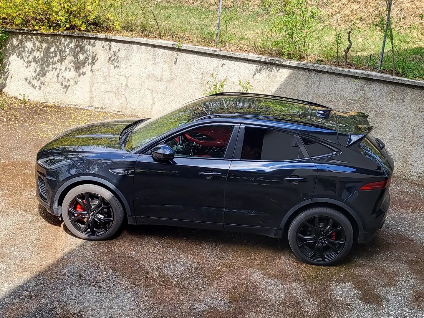 Jaguar E-Pace 2.0 D240 R-Dynamic S AWD (Service & Plakette NEU) Schwarz - 2