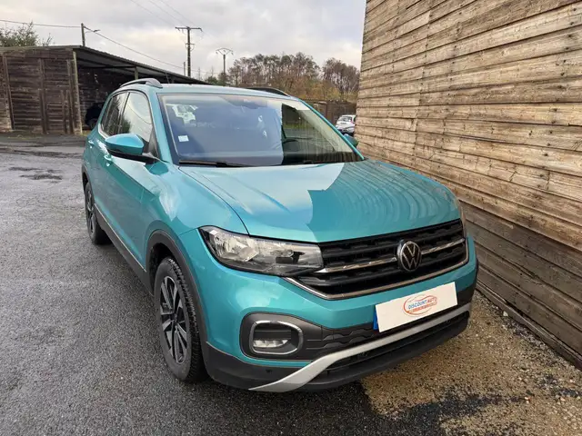 Volkswagen T-Cross view 8