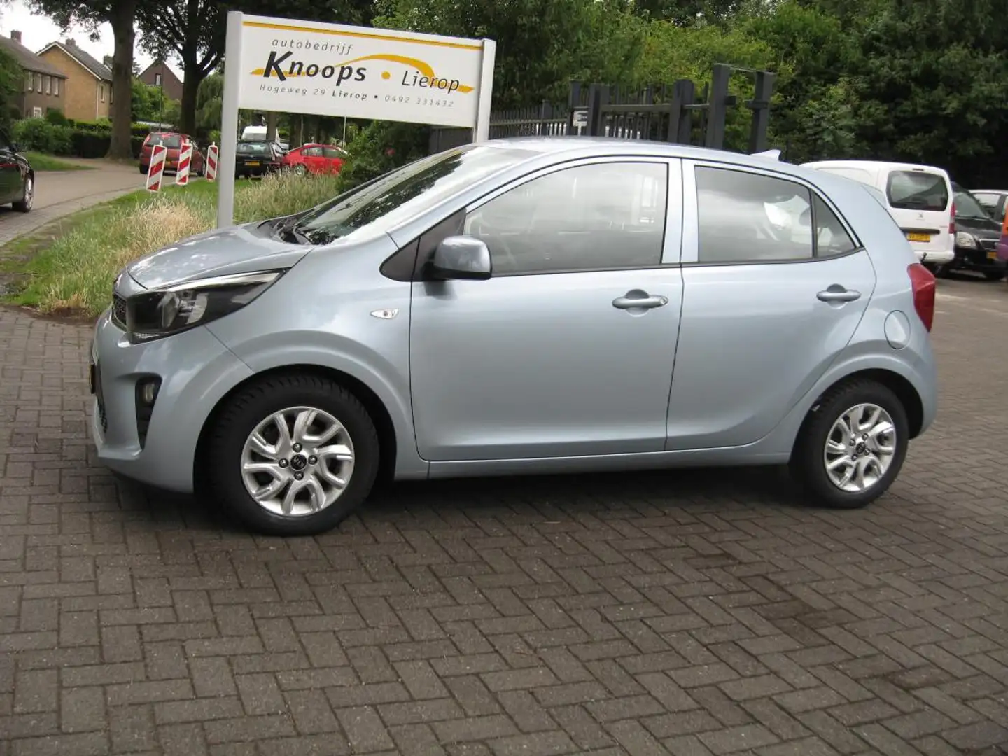 Kia Picanto 1.0 CVVT ComfortPlusLine Navigator Blauw - 2