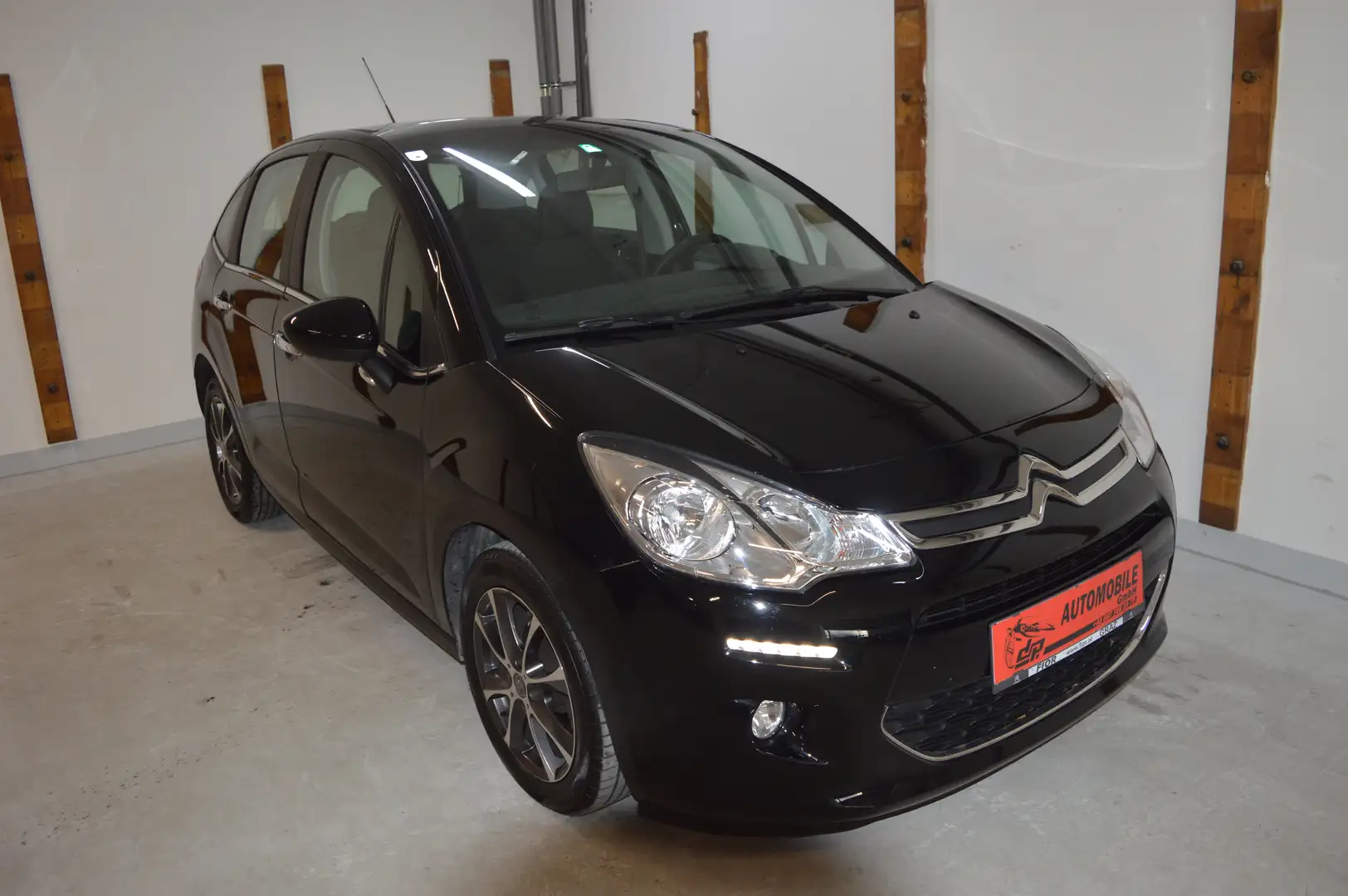 Citroen C3 1,2 VTi **2.Besitz**Exclusive**Panorama**Navi** Negro - 1