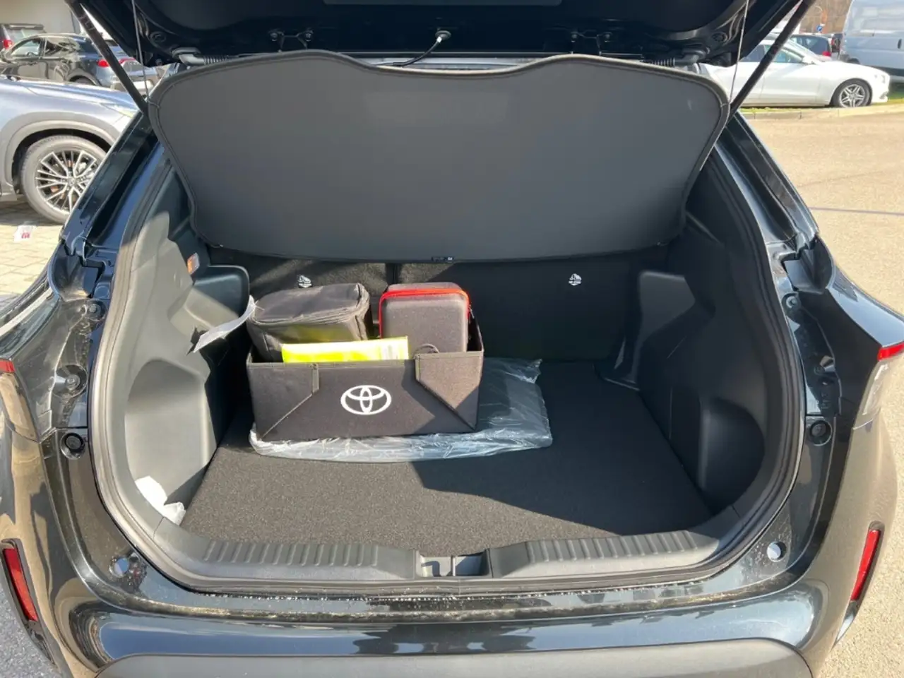 Toyota Yaris Cross 1,5l Teamplayer 4x4 Hybrid Safety + Winter 9
