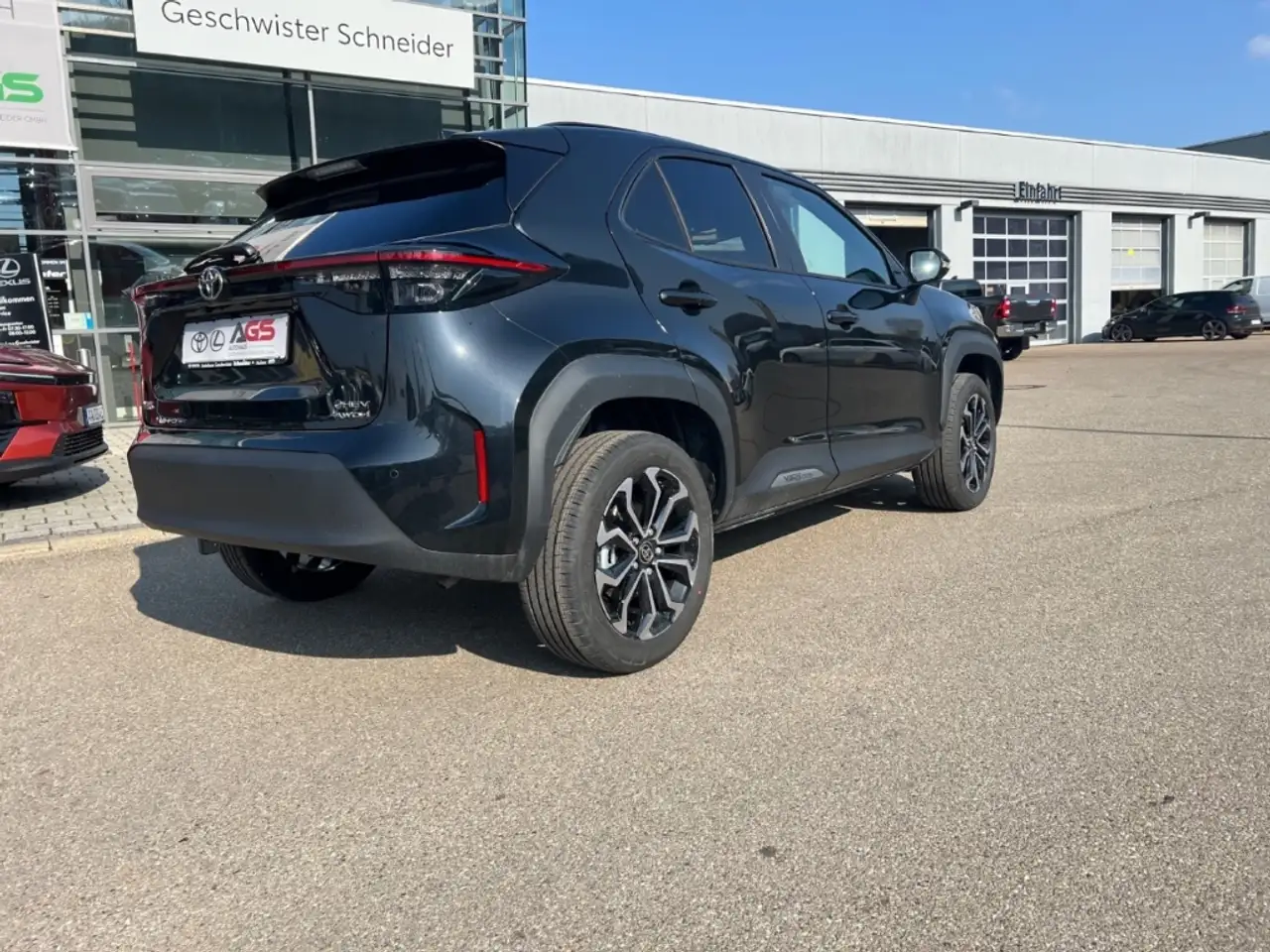 Toyota Yaris Cross 1,5l Teamplayer 4x4 Hybrid Safety + Winter 4