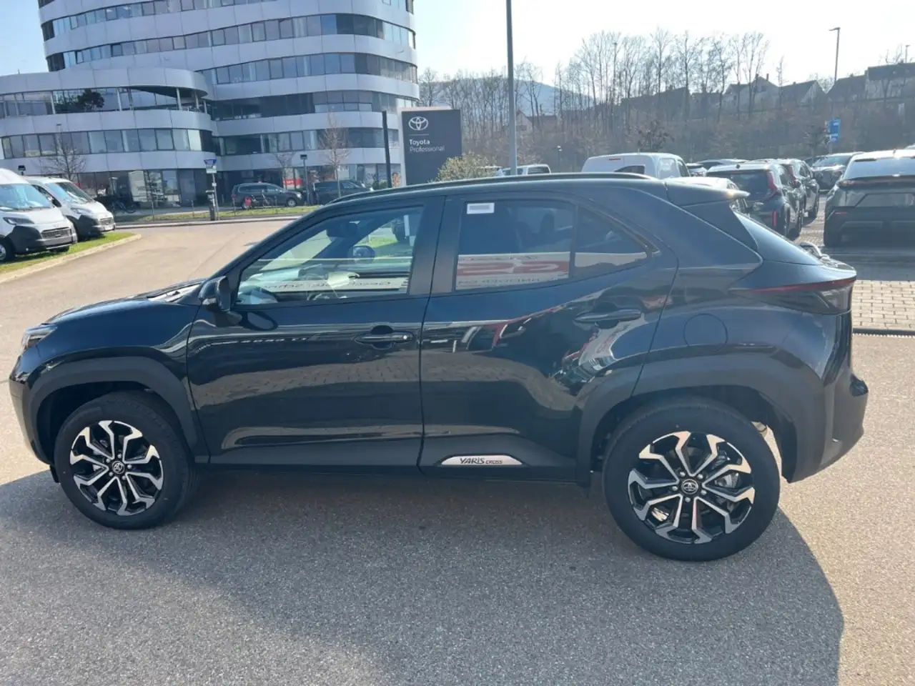Toyota Yaris Cross 1,5l Teamplayer 4x4 Hybrid Safety + Winter 6