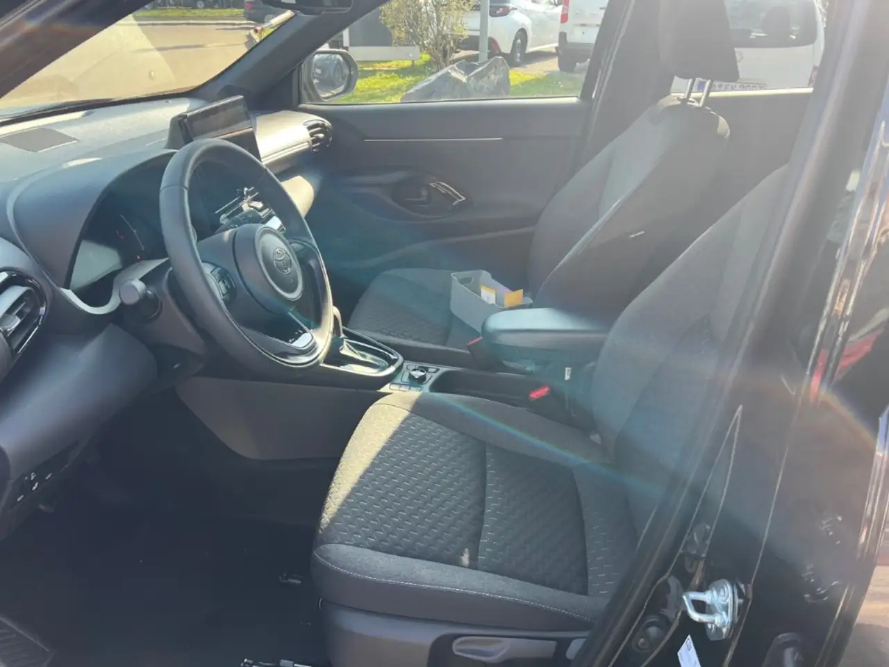 Toyota Yaris Cross 1,5l Teamplayer 4x4 Hybrid Safety + Winter 12