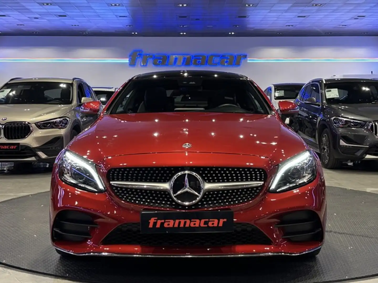 Mercedes-Benz C 220 Coupé 220d 9G-Tronic Rojo - 2
