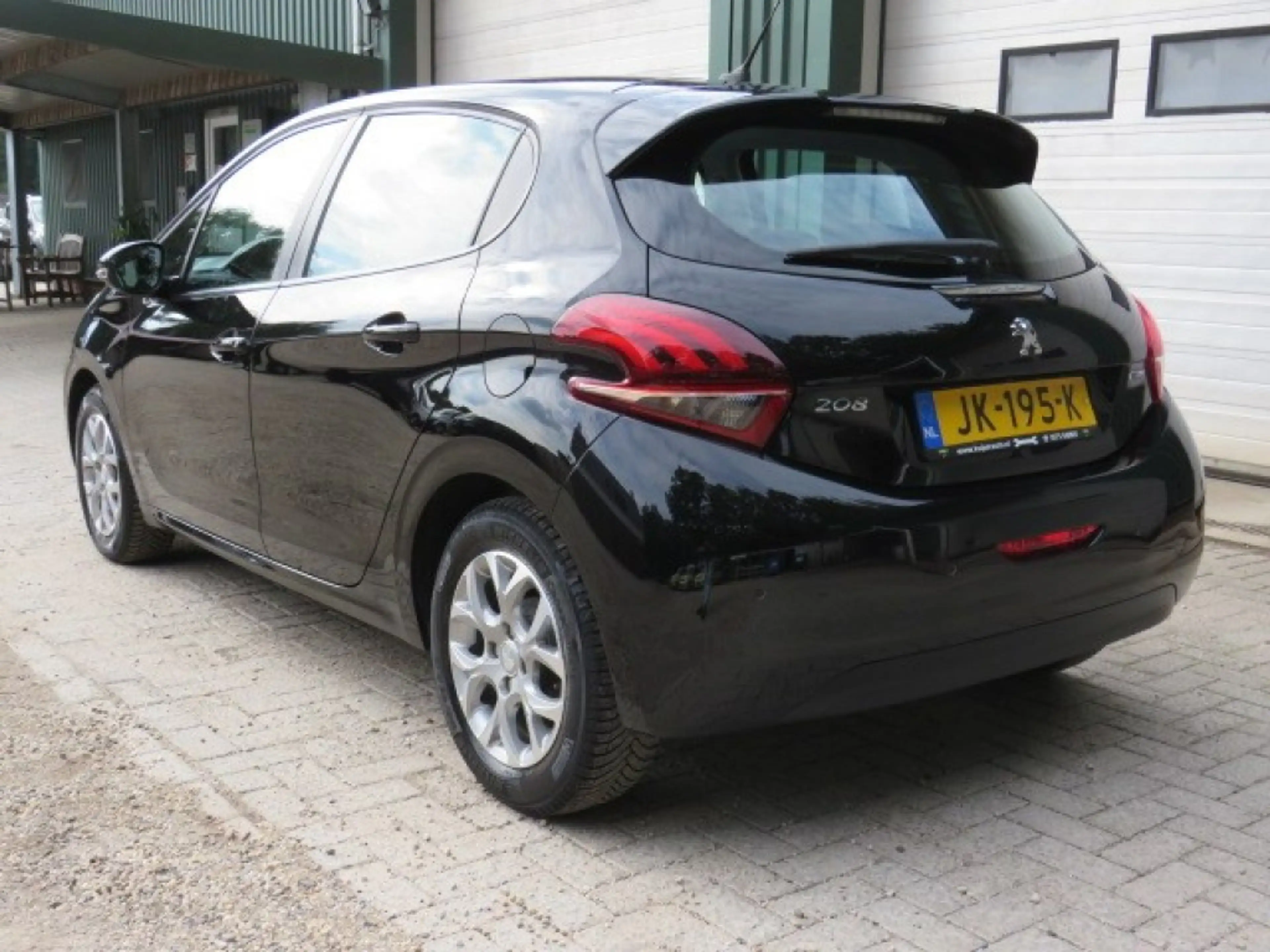 Peugeot 208 1.2 PURET. BLUE LION — photo 4
