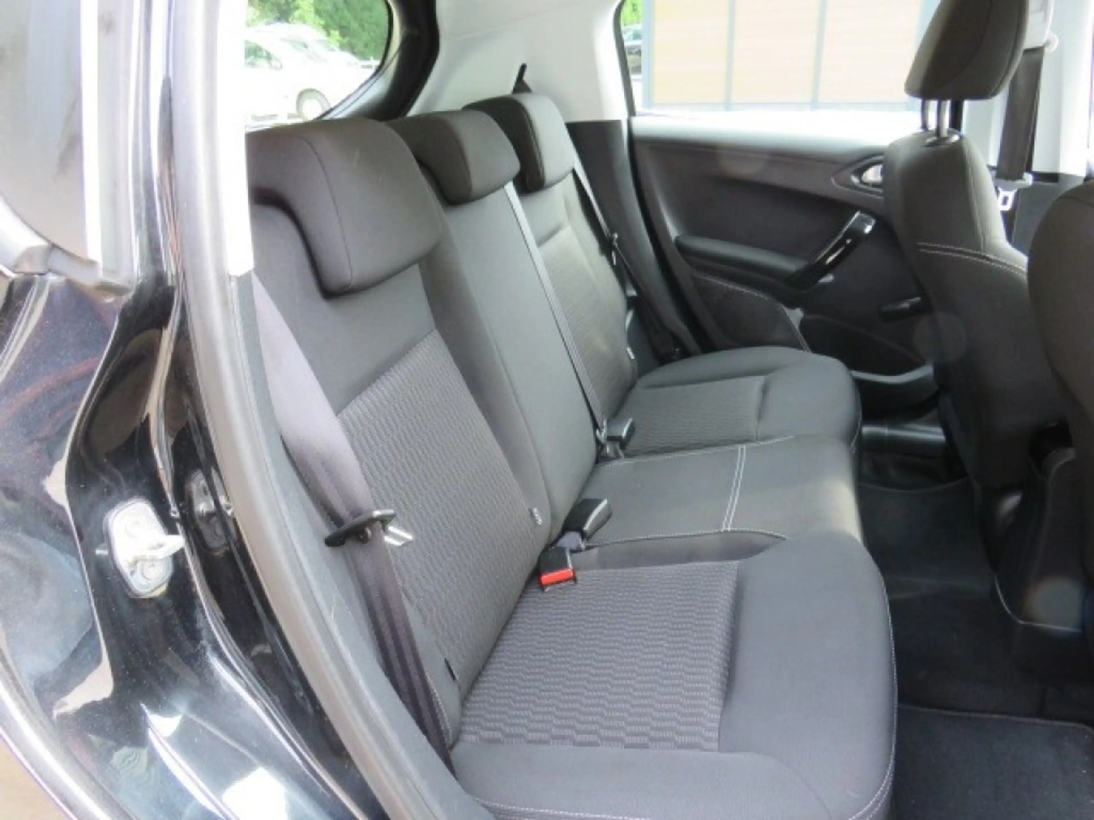 Peugeot 208 1.2 PURET. BLUE LION — photo 16