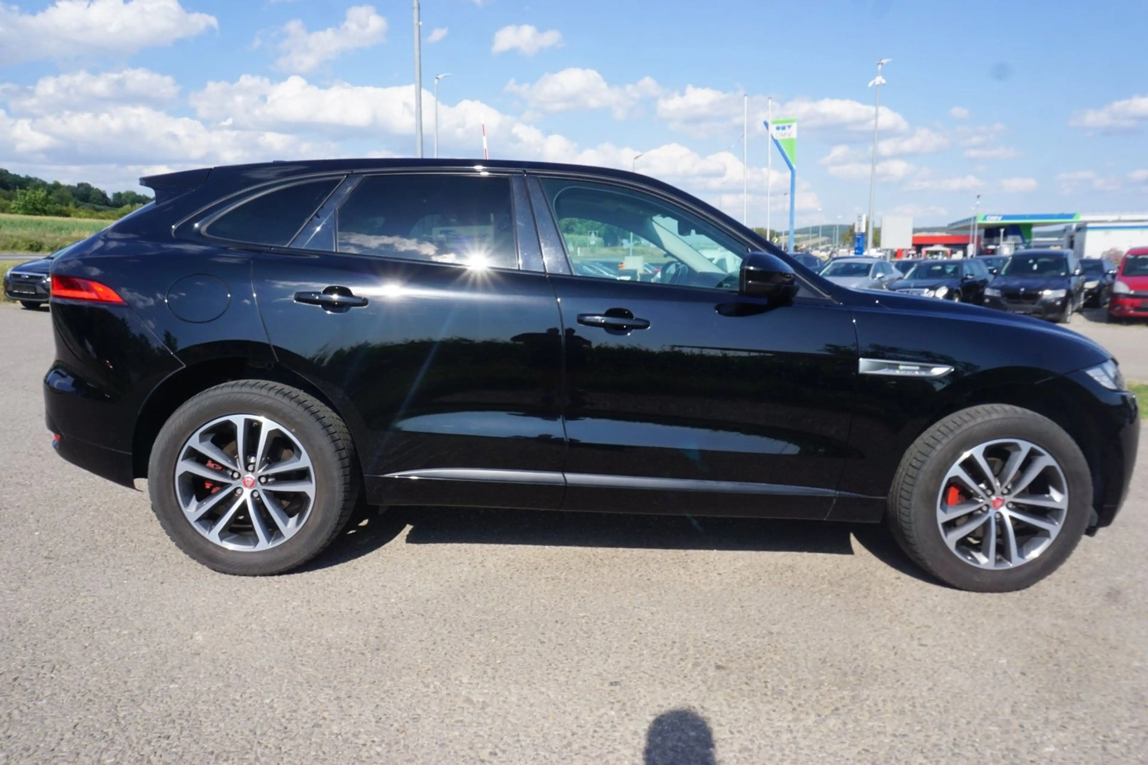 Jaguar F-Pace 20d R-Sport AWD — photo 7