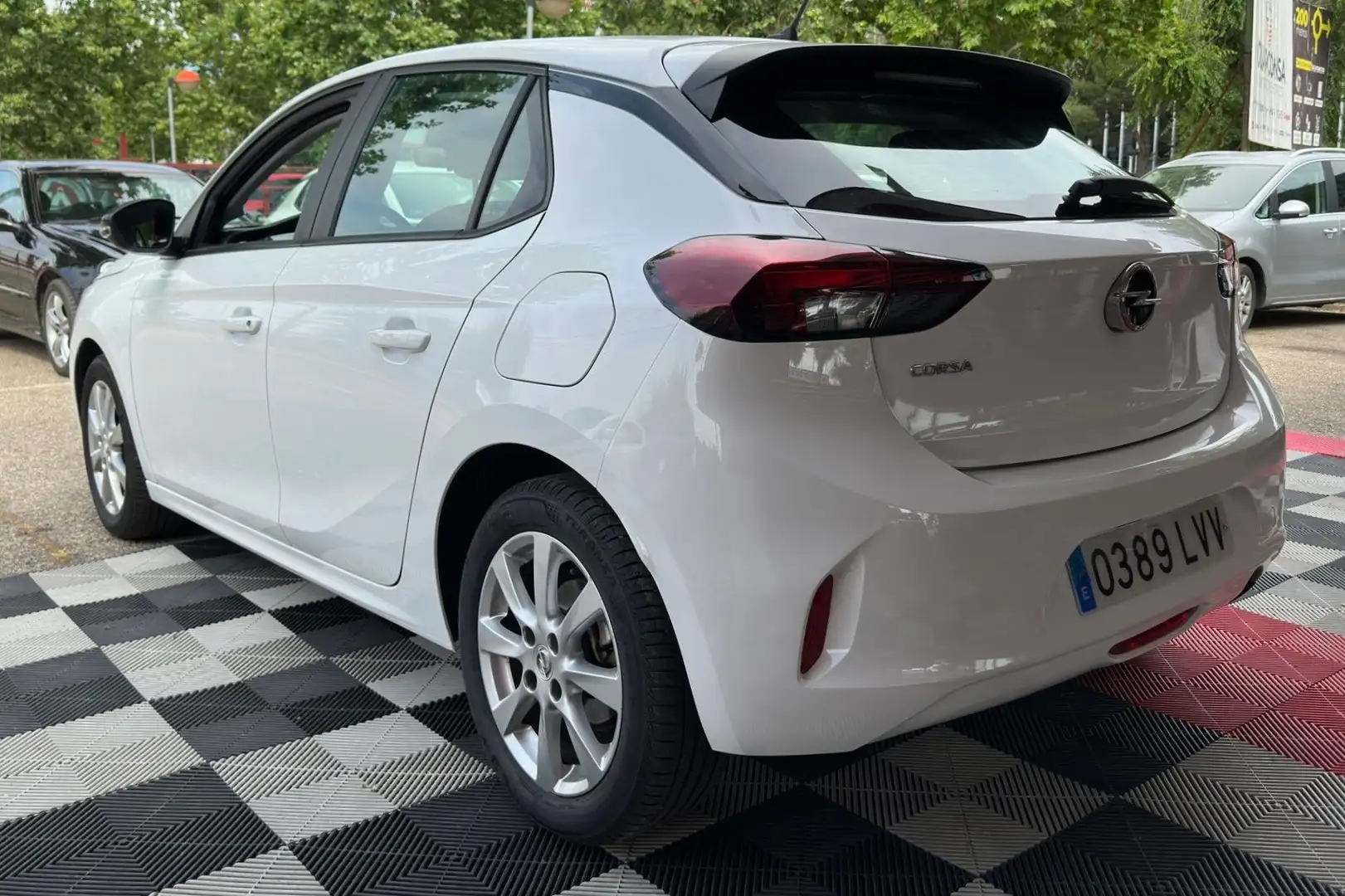 Opel Corsa 1.2T XHL S/S Edition 100 Wit - 1