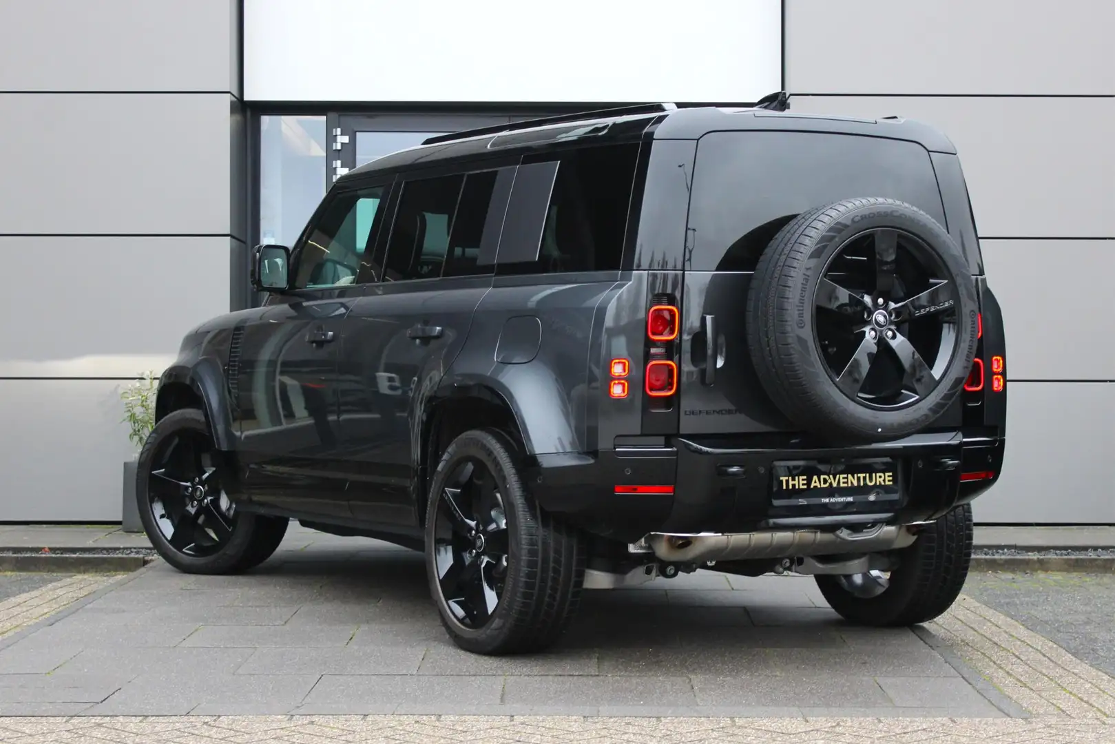 Land Rover Defender 110 P300e 110 X-Dynamic HSE | Caraway | 22 Inch | Gris - 2