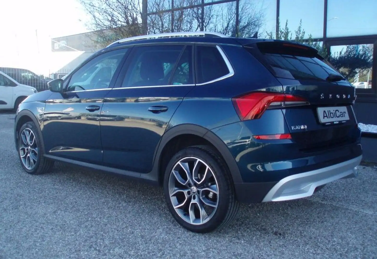 Skoda Kamiq 1.0 TSI 110 CV DSG Style scout Blu/Azzurro - 2