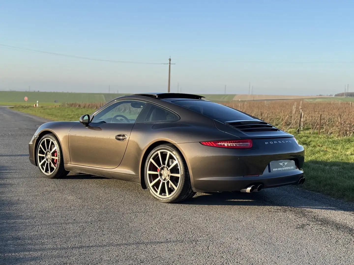 Porsche 911 3.8i - 400 - BV PDK  TYPE 991 COUPE Carrera S PHASE 1 Grau - 2
