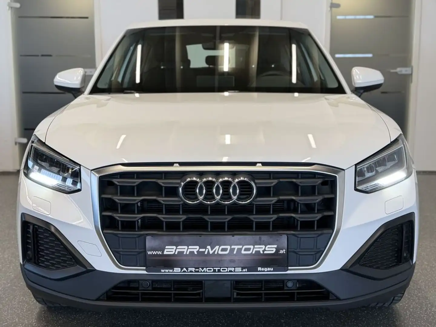 Audi Q2 30 basis TFSI*SPORT*2-ZONEN*PDC*LED*SHZ*CARPLAY Blanc - 2